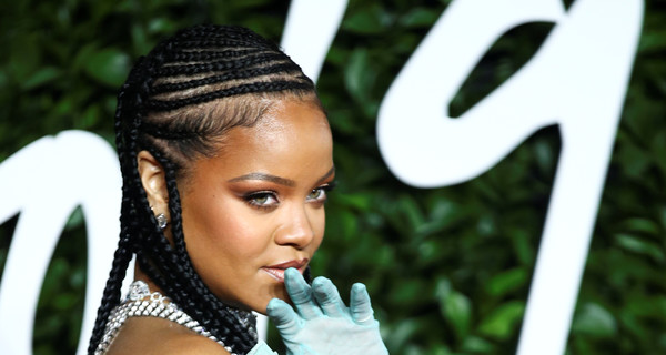 Лучшие наряды звёзд на церемонии The British Fashion Awards - 2019