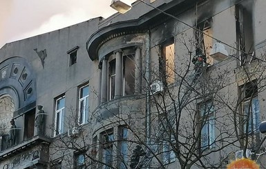 Зеленский объявил 8 декабря в Украине траур по погибшим в Одессе
