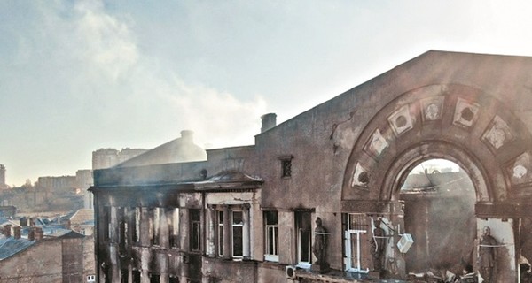 Кабмин выделил материальную помощь жертвам пожара в Одессе
