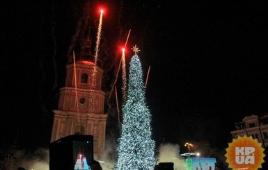 Раз, два, три! Ёлочка, гори!: на Софиевской площади зажгли главную ёлку страны