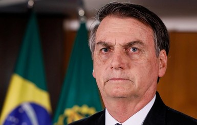Президента Бразилии госпитализировали после падения в ванной