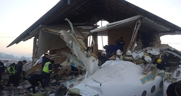 Крушение самолета в Казахстане: количество пострадавших возросло