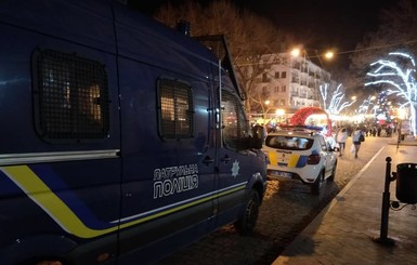 Происшествия новогодней ночи: в Никополе пьяная женщина избила фельдшера, а на Говерле заблудились туристы