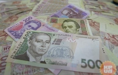 Под Одессой местные жители нашли на мусорной свалке матрас, набитый деньгами