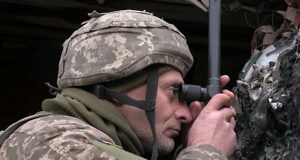 В ночь на 1 января в Донбассе под обстрел попали военные