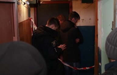 В Киеве хозяйка, сдававшая квартиру в аренду на Новый год, нашла на балконе тела двух девушек