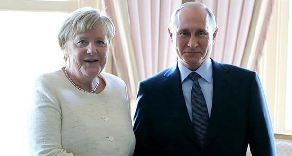 Меркель и Путин в Москве обсудят ситуацию в Украине