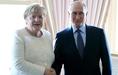 Меркель и Путин в Москве обсудят ситуацию в Украине