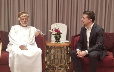 Зеленский прервал поездку в Оман из-за крушения самолета МАУ