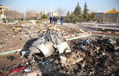 Крушение Боинга в Тегеране: связь пилотов с диспетчерами пропала сразу после взлета самолета