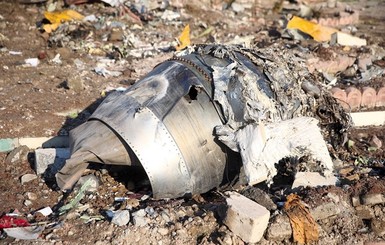Крушение самолета МАУ в Тегеране: есть 7 версий катастрофы, включая три закрытые