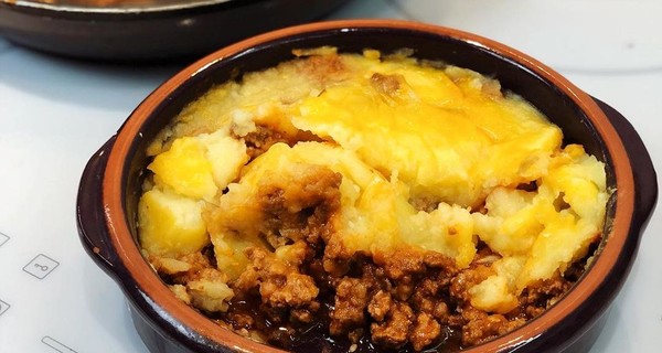 Евгений Клопотенко удивил рецептом картошки с фаршем