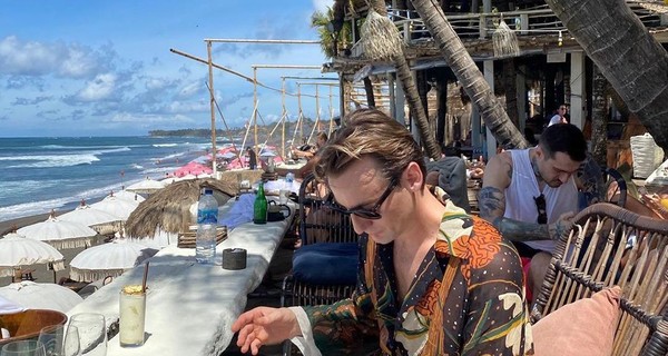 Могилевская поздравила Бадоева пикантным фото, а Лобода - студенческой историей