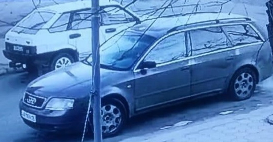 В Одесской области вооруженные преступники ограбили ювелирный магазин