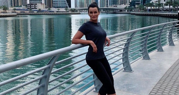 Лиза Глинская поделилась рецептом салата с цыпленком