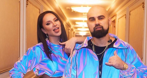 Исполнительница 