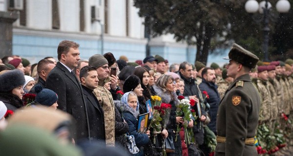 Зеленский почтил память 