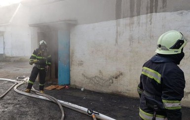 В Закарпатье вспыхнул школьный спортзал, учеников эвакуировали