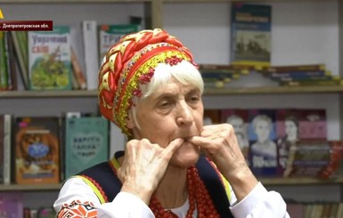 Бабушка-свистунья из Днепра покорила Европу соловьиной трелью