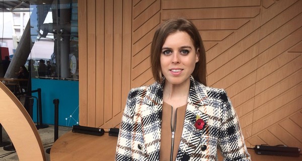 Принцесса Беатрис не сообщила о свадьбе из-за Гарри и Меган Маркл - СМИ