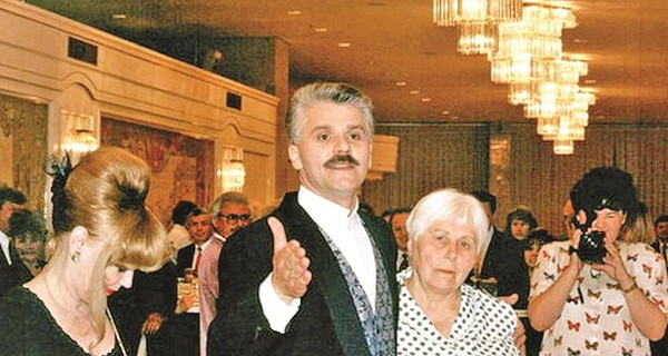 Звезды бросили курить: Пугачевой помог батюшка, а Зиброву - мама