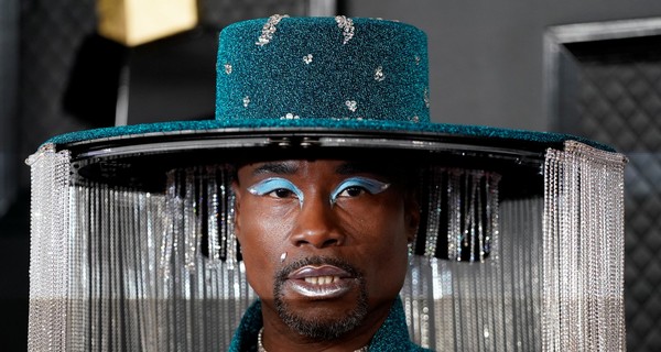 Наряды на Grammy Awards 2020: Билли Портер в шляпе пчеловода, а Айлиш в маске