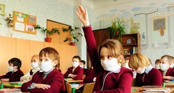 В Украине массово закрывают школы на карантин из-за вспышек гриппа и ОРВИ