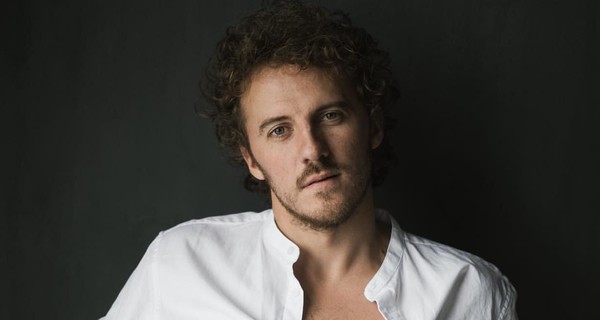 Евгений Клопотенко поделился рецептом блинов с мясом