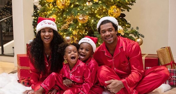 Сиара беременна: певица показала живот в бикини