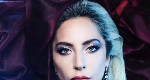 Леди Гага впервые появилась на публике с новым бойфрендом