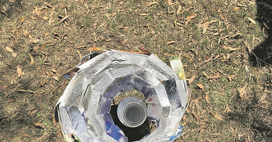Любительница астрономии сделала радиотелескоп из мусора 
