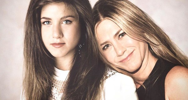 Тогда и сейчас: удивительные фото знаменитостей рядом с собой в молодости