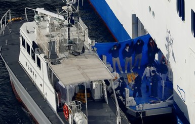 СМИ сообщили о 20 украинцах на лайнере с коронавирусом