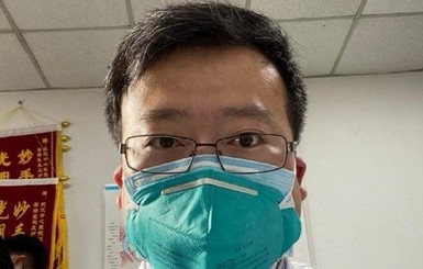 Китайского врача, который рассказал о коронавирусе, так и не спасли