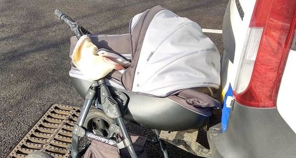 В Запорожской области водитель снес на зебре коляску с ребенком