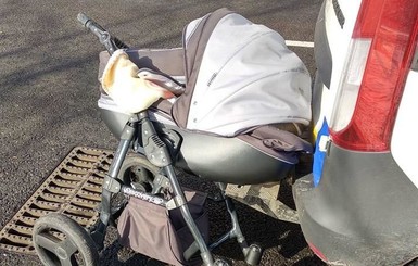 В Запорожской области водитель снес на зебре коляску с ребенком