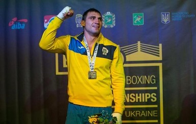 Лучший украинский боксер-супертяж со скандалом ушел в профи и не выступит на Олимпиаде в Токио