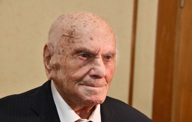 Умер легендарный советский разведчик Алексей Ботян, который помог освободить украинский город Овруч