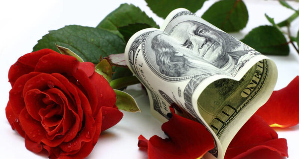 В День влюбленных гривна доминирует над долларом и евро