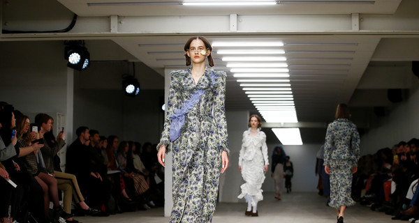 Лондонскую неделю моды открыла молодой дизайнер из Китая
