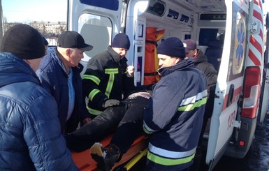 В Донбассе спасли подростка, который оказался в ловушке на недострое