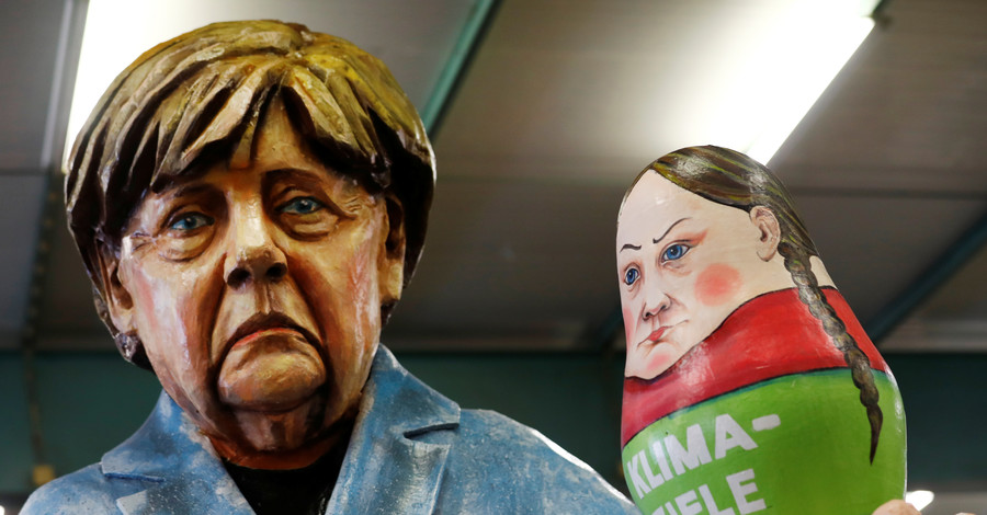 Жуткий клоун Трамп и матрешка Греты Тумберг: в Германии готовятся к параду Rose Monday
