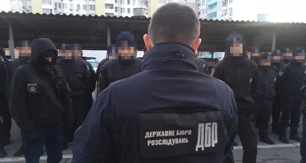 Под стражу взяли полицейских, которые подозреваются в пытках людей