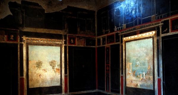 Возрожденное из пепла: в Помпеях отреставрировали фрески вилл