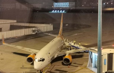Самолет с эвакуированными  вылетел из Уханя в Украину. Все пассажиры здоровы