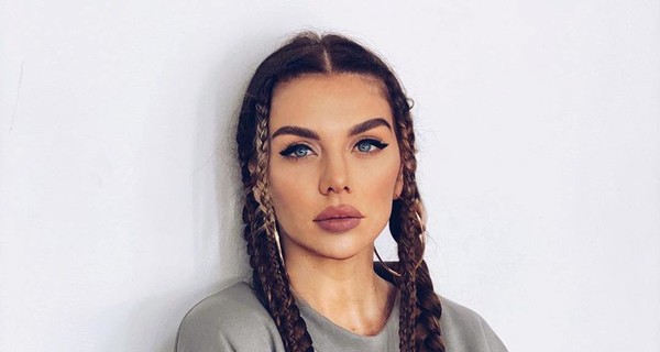 Анна Седокова сменила имидж и показала, как укладывать челку