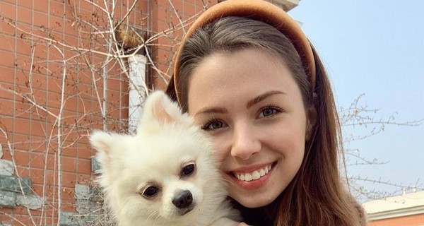 Посольство - о борьбе за украинку и собаку, оставшихся в Ухане: Анастасии предложили гостиницу для животного