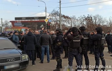 На рынке Барабашово в Харькове произошла стрельба, есть пострадавшие
