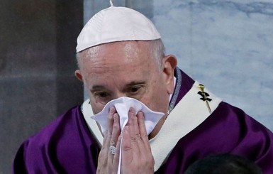 Папа Римский заболел: отменяются все приемы