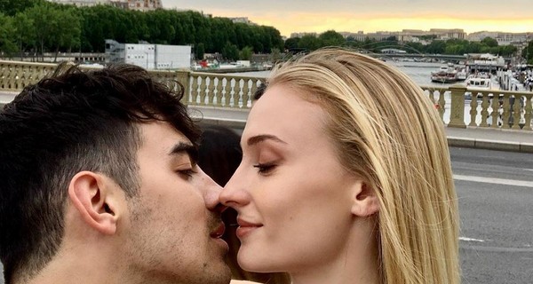 Софи Тернер: Я ненавидела Джо Джонаса, а потом ощутила себя за каменной стеной